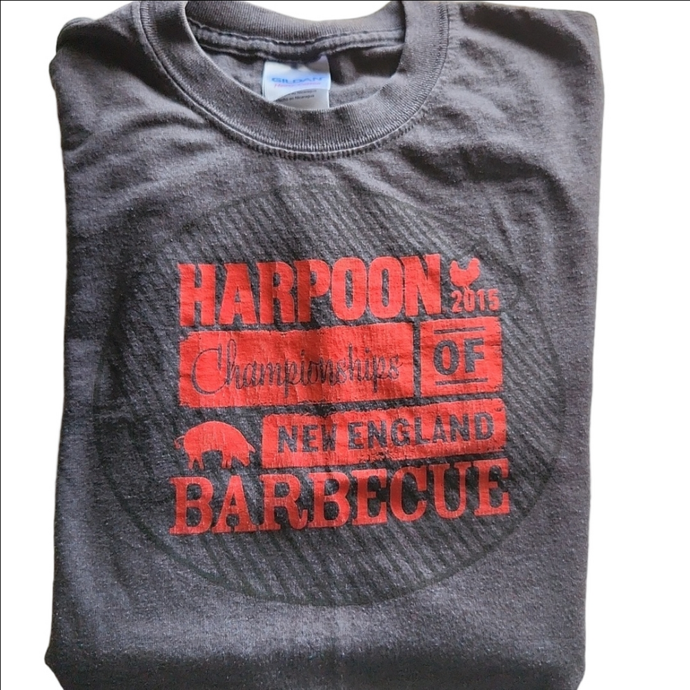 Gildan Harpoon Brewery BBQ Tee